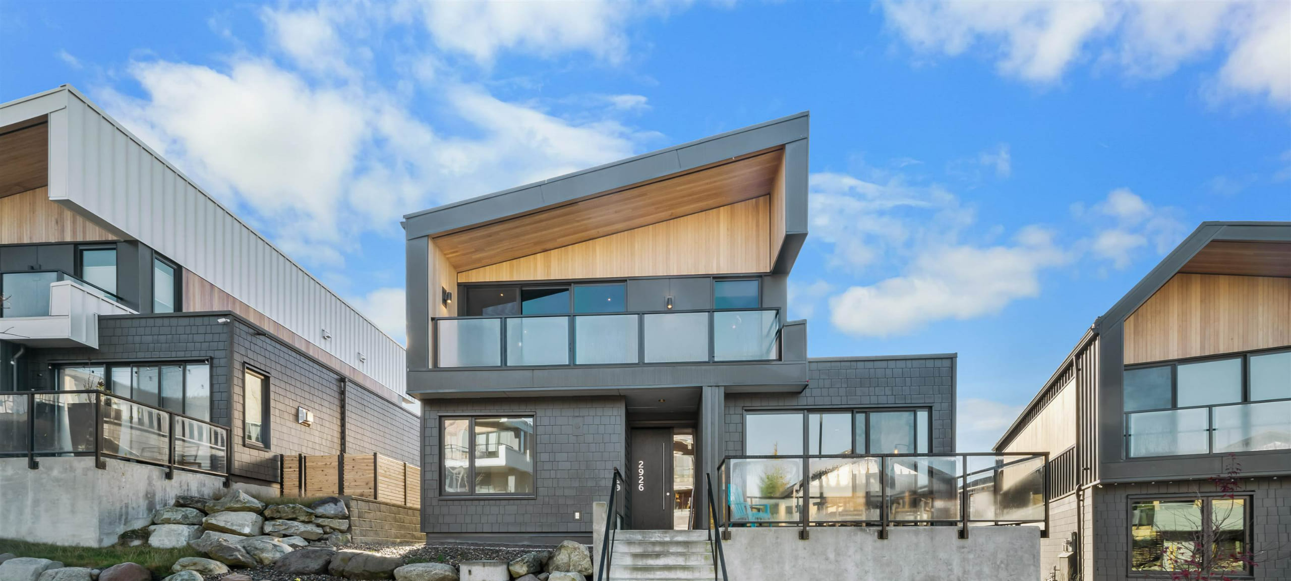 University Highlands Homes & Condos - MLS Listings For Sale